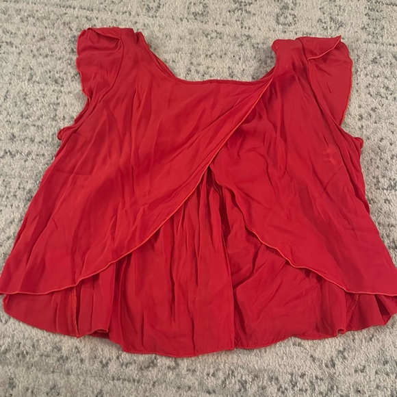 Red Flutter Sleeve Backless Flowy Ruffled Blouse - Picture 3 of 3